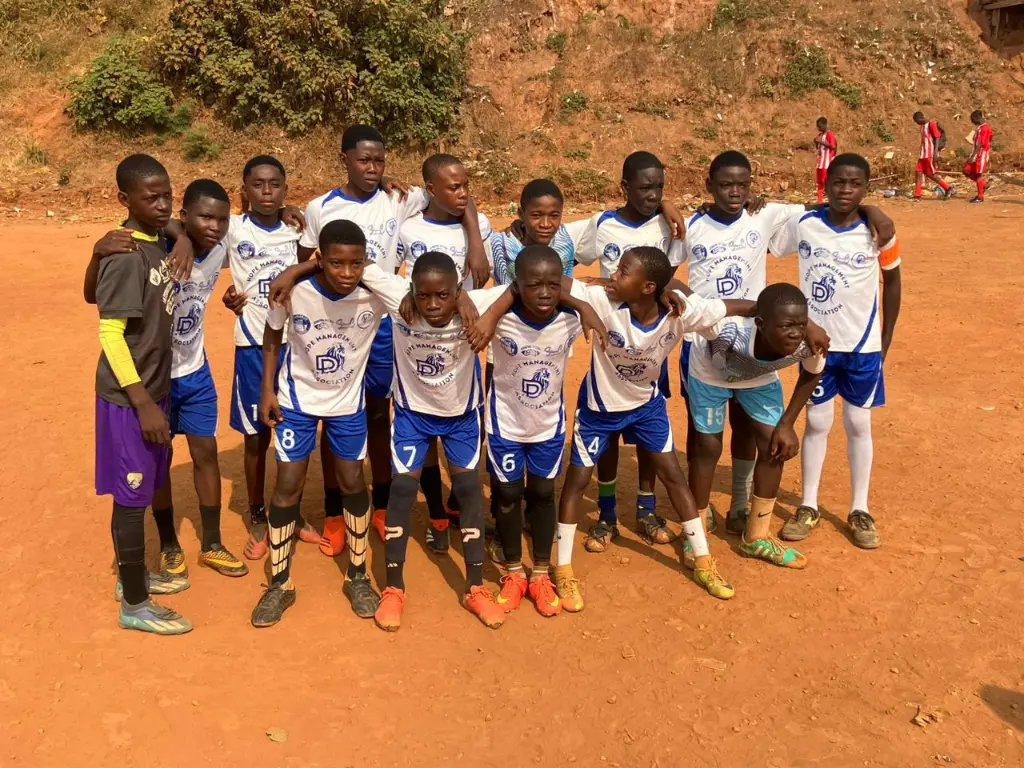 NKUL EDING UNIVERSAL STARS - U13 Don | Faire un don | donner | 340 maillots pour les futurs stars du football au Cameroun | NKUL EDING Universal Stars FC A propos